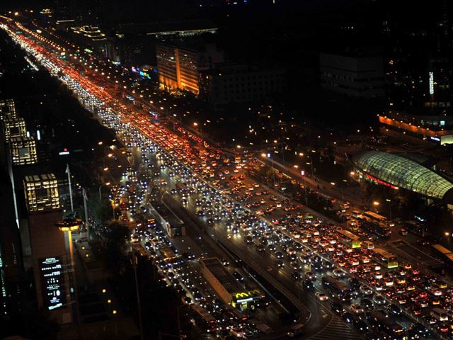 Việt Nam cấm xe máy, Trung Quốc cấm xe hơi