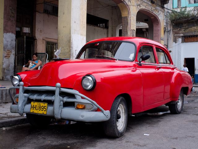 Dân Cuba sốc vì giá xe quá đắt