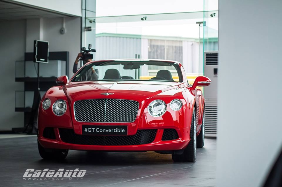 Bentley chính thức khai trương showroom tại Việt Nam