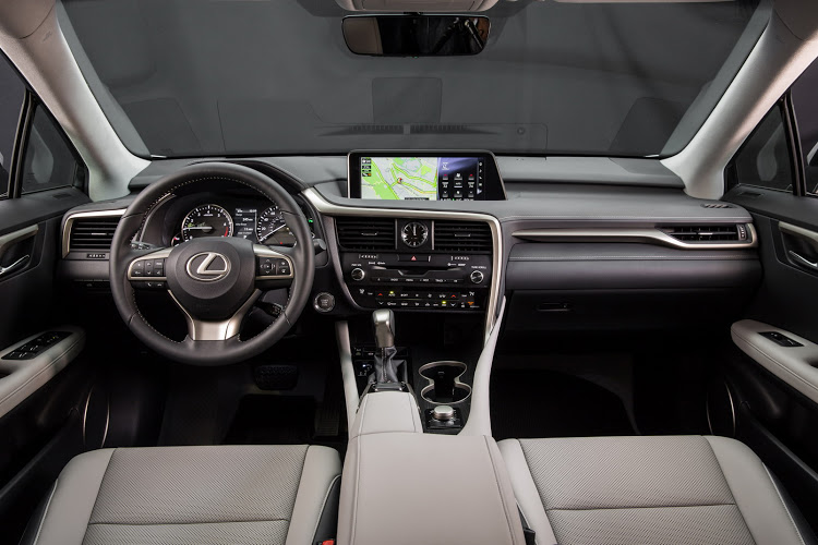 Lexus-RX-2016