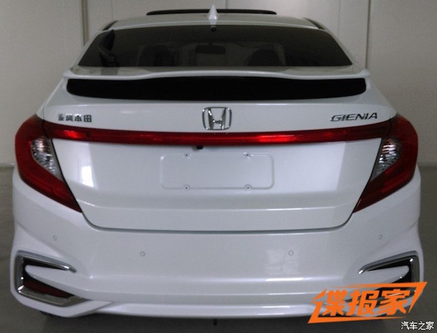 Honda-City-hatchback-rò-rỉ-hình-ảnh-ở-Trung-Quốc