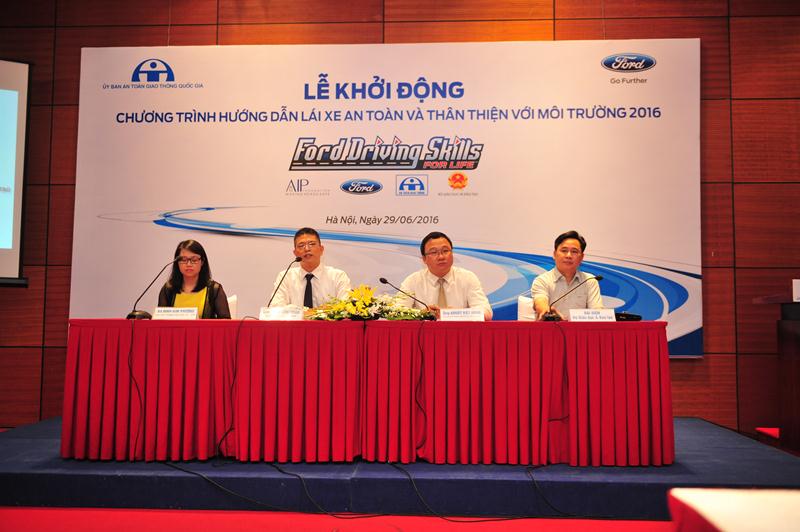 Ford-Việt-Nam-khởi-động-chương-trình-hướng-dẫn-lái-xe-an-toàn