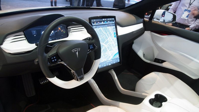 NHTSA -điều- tra- hệ -thống- tự- lái- của- Tesla
