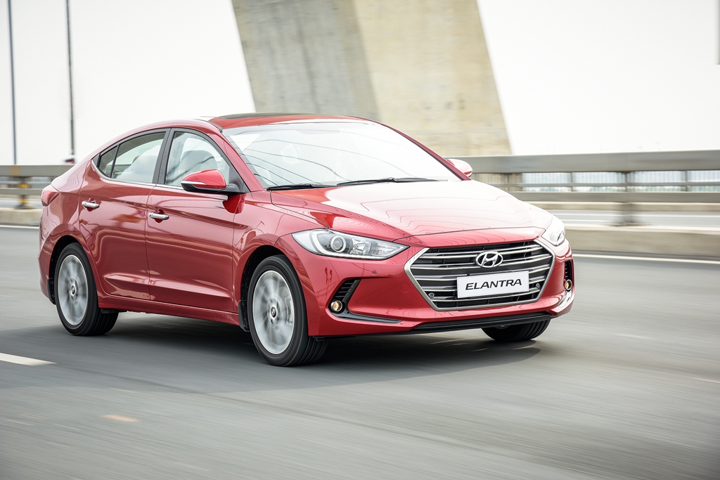 Discontinued Hyundai Elantra 20152016 Price Images Colours  Reviews   CarWale