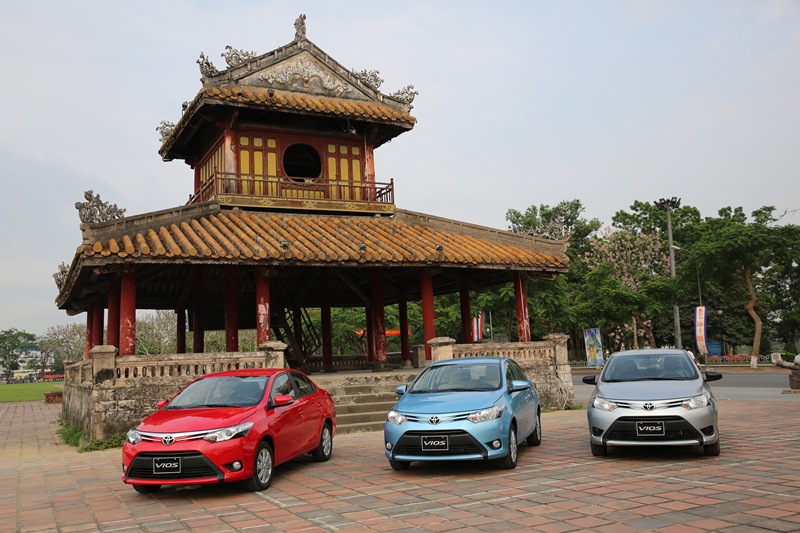 Toyota-bán-24.854-xe-tại-Việt-Nam-trong-nữa-năm-2016