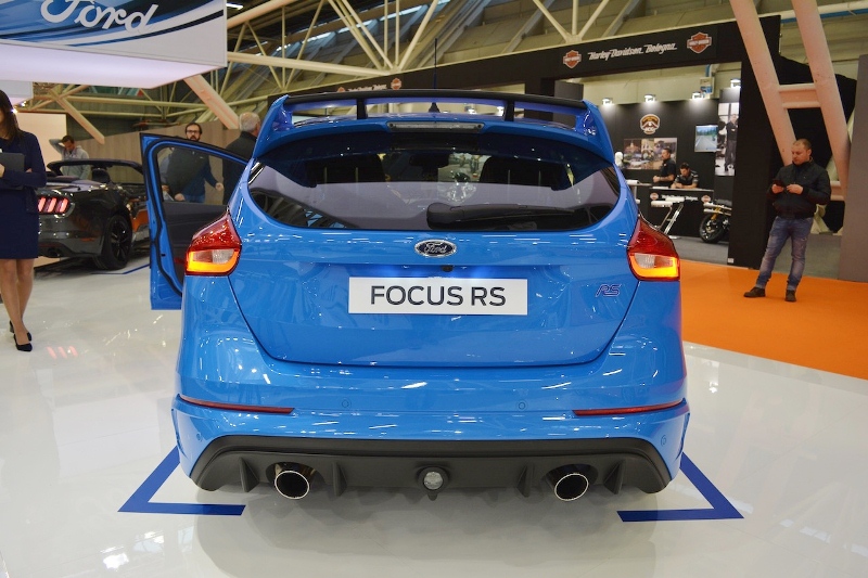 ford-focus-rs-the-he-moi-ra-mat