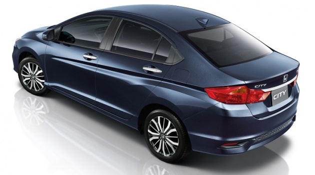 Đuôi xe Honda City 2017 được thiết kế thể thao, hầm hố.