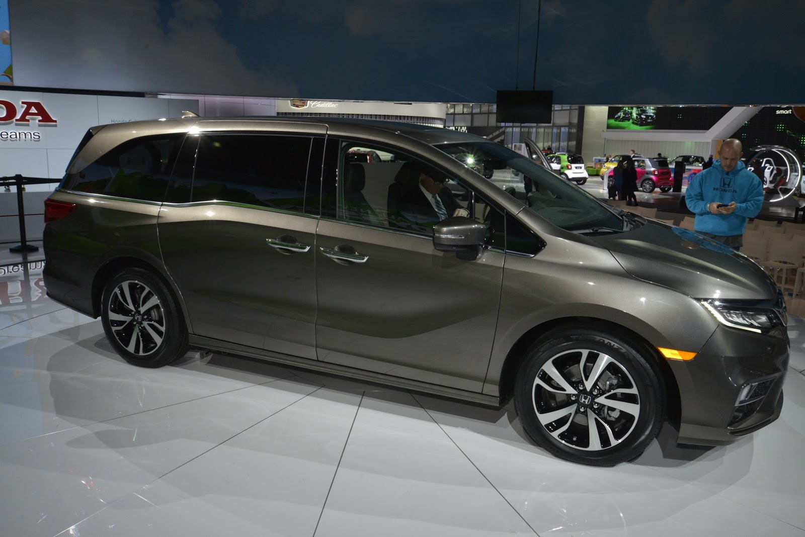 Honda Odyssey 2018  Khẳng định chỗ đứng dòng xe gia đình