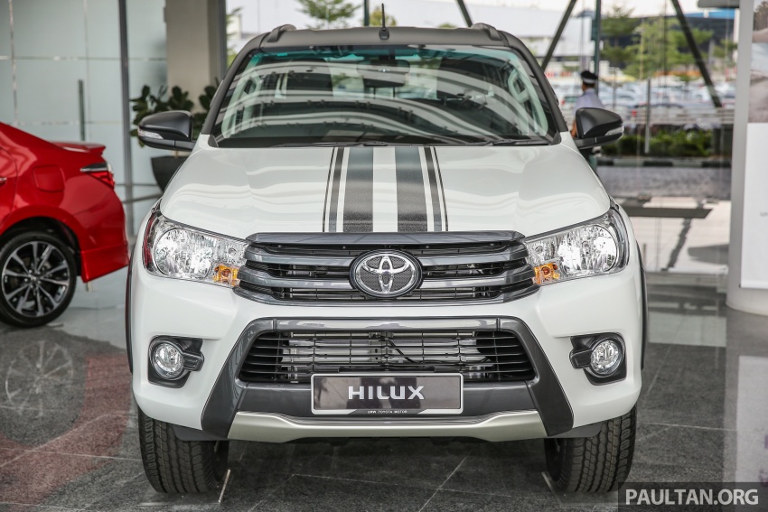 ngam-chi-tiet-toyota-hilux-2-4g-limited-edition