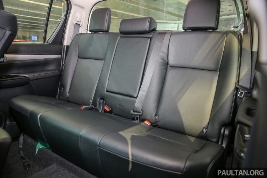 ngam-chi-tiet-toyota-hilux-2-4g-limited-edition