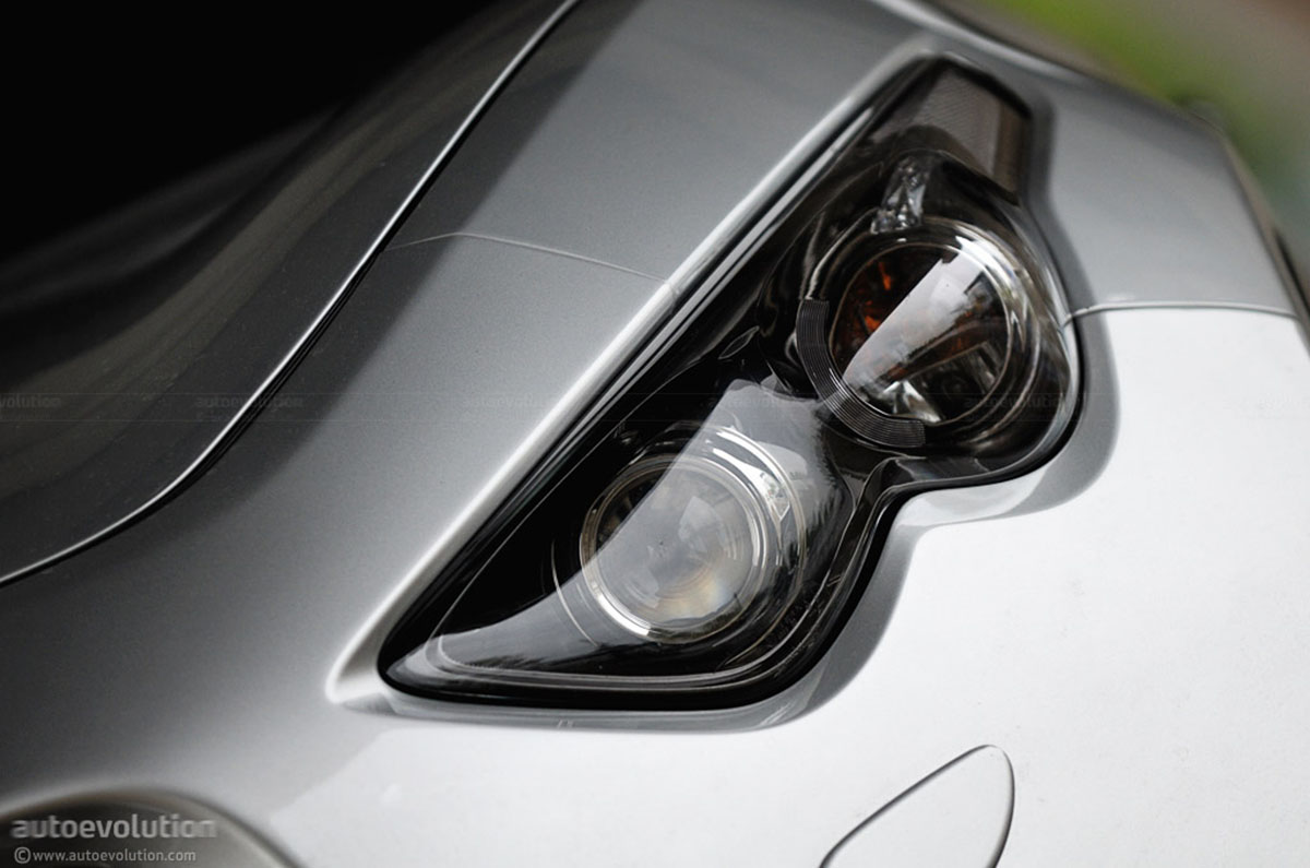 Tìm hiểu về đèn pha HID và đèn pha LED trong xe hơi