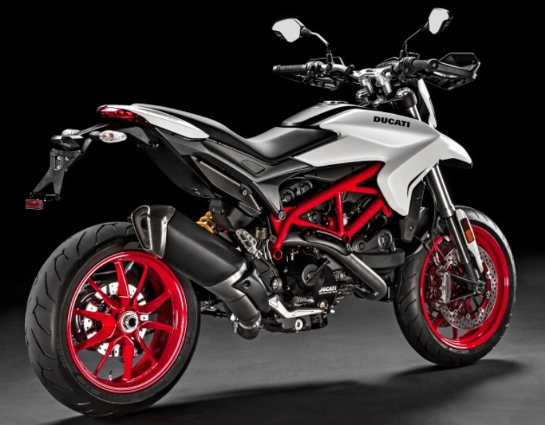 Ducati bổ sung màu mới và thêm công nghệ cho Hypermotard 939 - CafeAuto.Vn