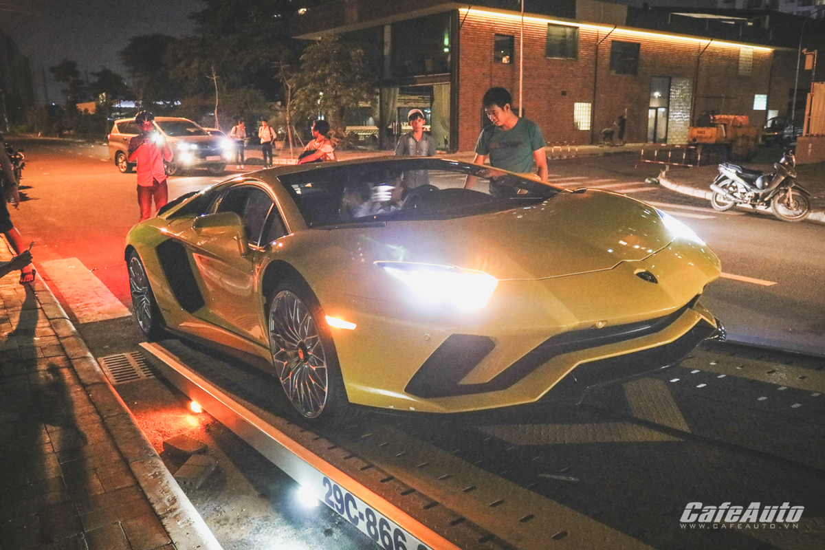 lamborghini-aventador-s-duy-nhat-tai-viet-nam-da-co-chu-gia-tren-40-ty-dong