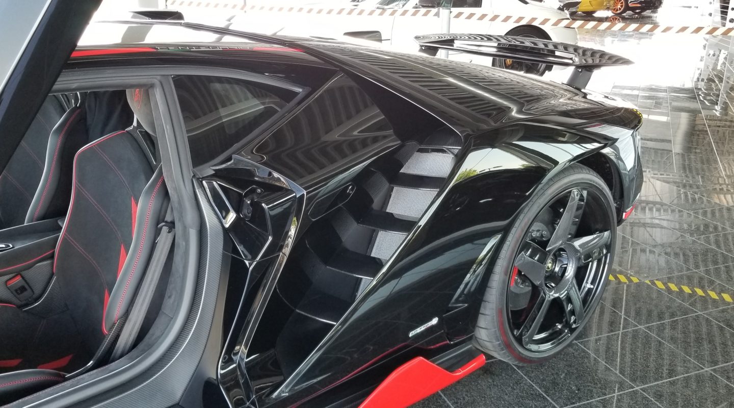 Lamborghini Centenario cực hiếm được rao bán 80 tỷ đồng 