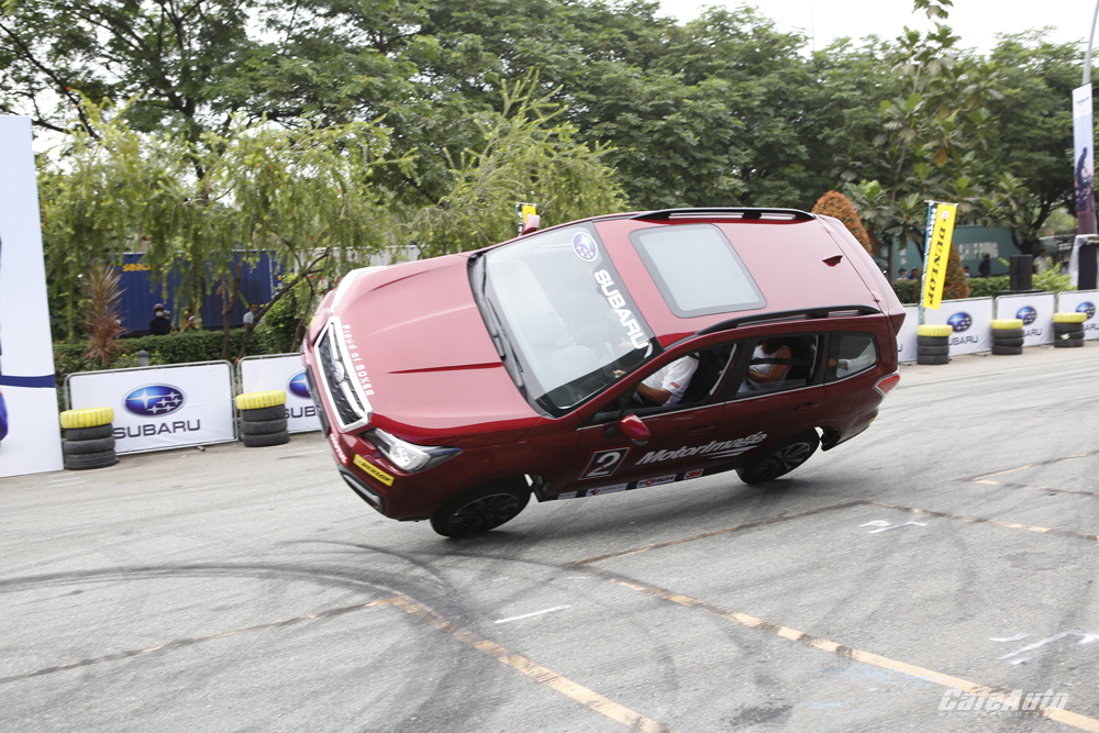 chuyen-gia-66-tuoi-drift-subaru-khuay-dong-vims-2017