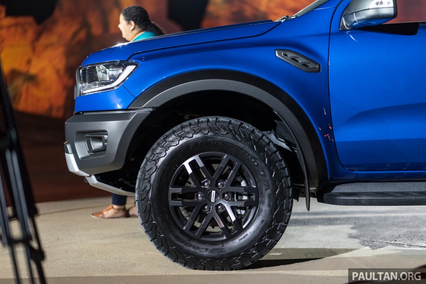 Soi chi tiết mẫu Ford Ranger Raptor vừa ra mắt