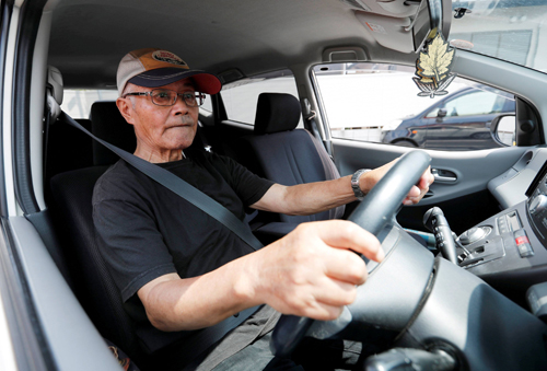Nghịch lý tại Nhật Bản - ôtô cho giới trẻ, bán cho người già - ảnh 1
