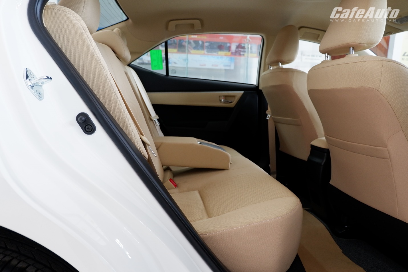 Toyota Corolla Altis phiên bản nâng cấp: bổ sung hệ thống Cruise Control, giá tăng nhẹ - ảnh 11