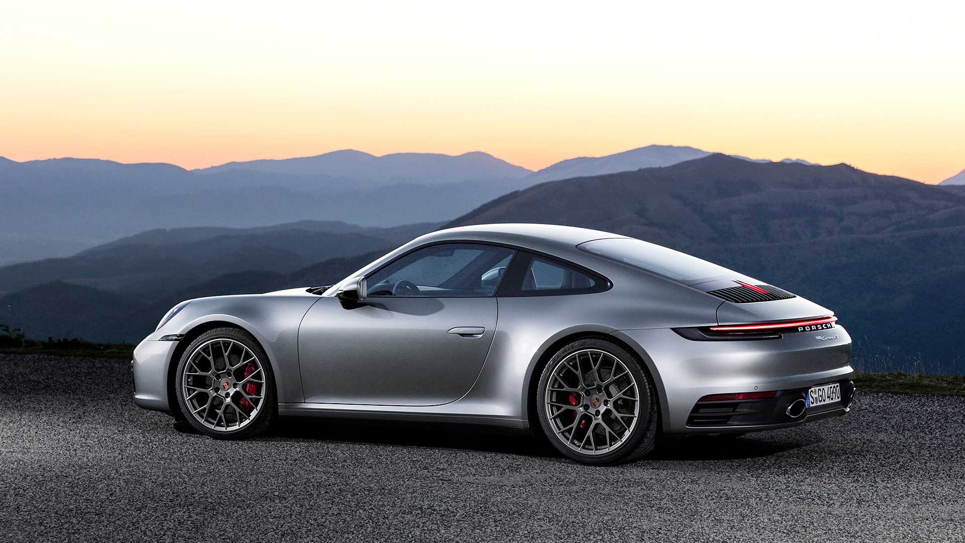 Điều thú vị về Porsche 911 thế hệ mới 
