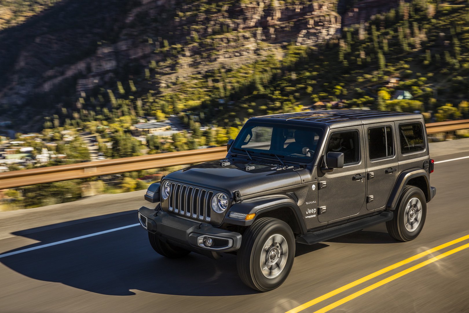 Jeep Wrangler 2020 sẽ ra mắt động cơ Eco Diesel V6 cuối năm nay -  