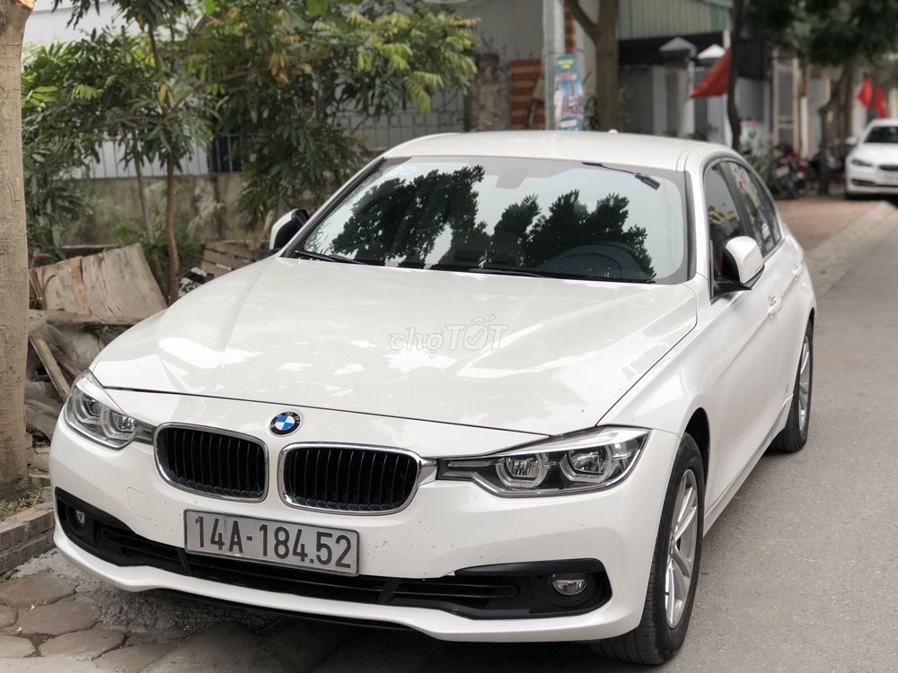 Chi tiết xe sang giá rẻ BMW 320i đời 2015 về Việt Nam
