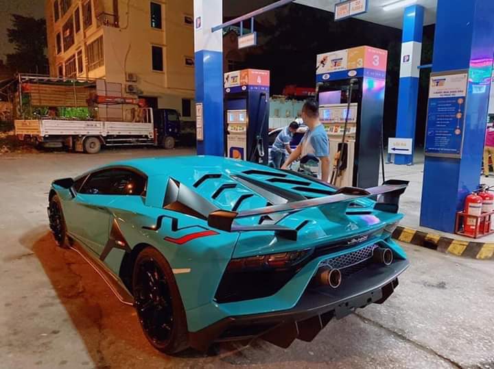 aventadorSVJ-cafeautovn-2