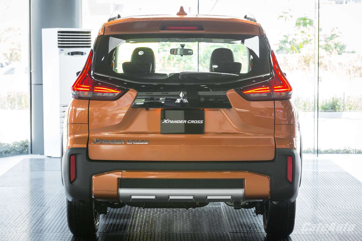 mitsubishi-xpander-cross-ra-mat-them-lua-chon-cho-suv