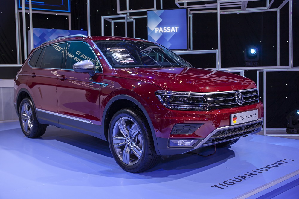 Tháng cô hồn, Volkswagen Tiguan và Passat ưu đãi mạnh tay đến 177 triệu đồng