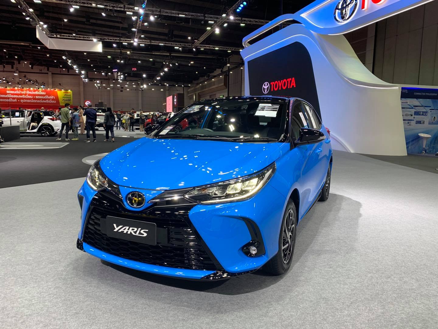 Toyota Yaris 2021 bản nâng cấp mới ra mắt cạnh tranh Hyundai Accent